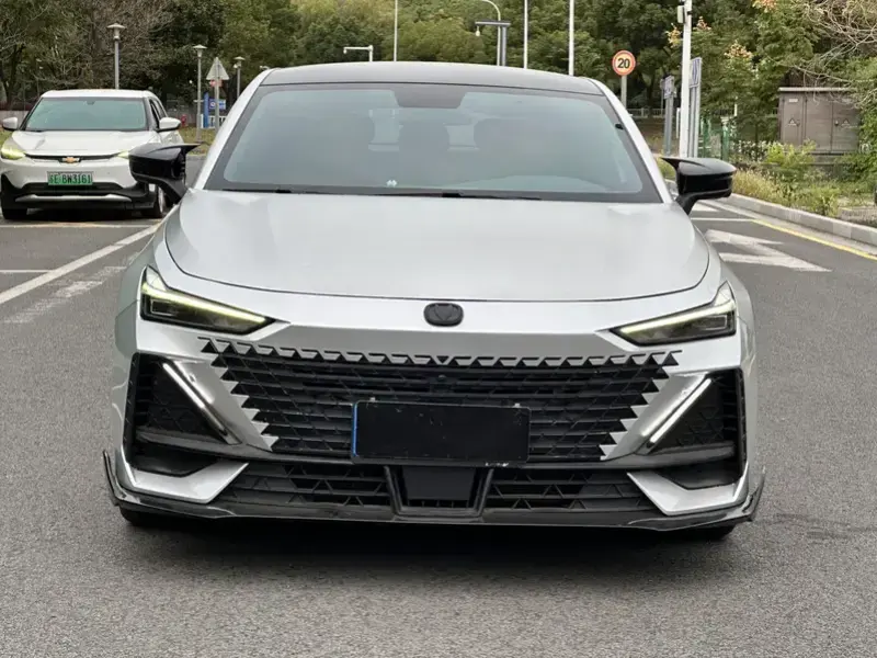 2023 Changan UNI-V с пробегом 59 100 км