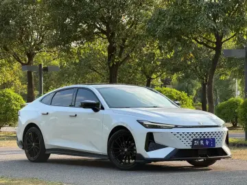 2024 Changan UNI-V с пробегом 27 000 км