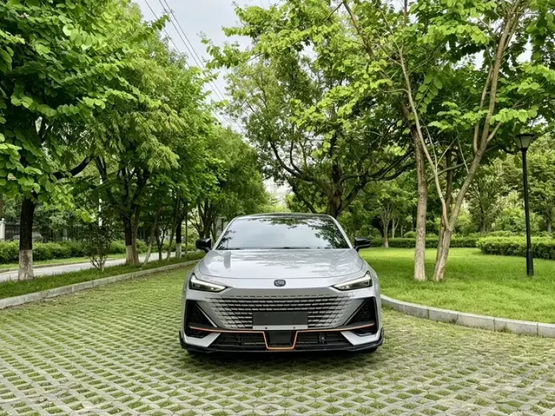 2022 Changan UNI-V с пробегом 10 000 км