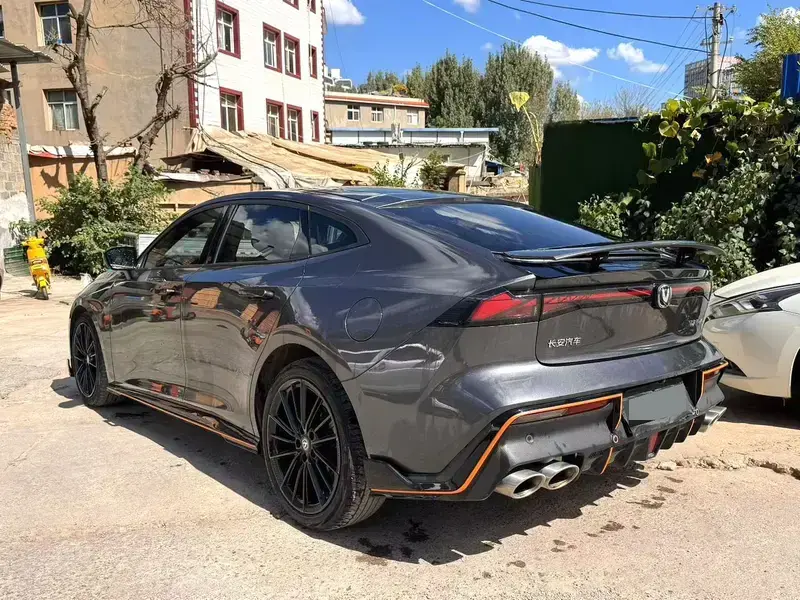 2022 Changan UNI-V с пробегом 59 000 км
