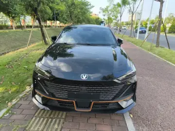 2022 Changan UNI-V с пробегом 46 000 км