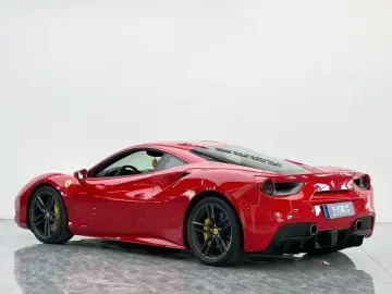 2015 Ferrari 488 с пробегом 36 000 км