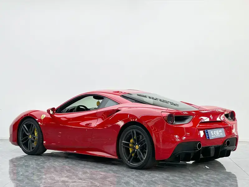 2015 Ferrari 488 с пробегом 36 000 км
