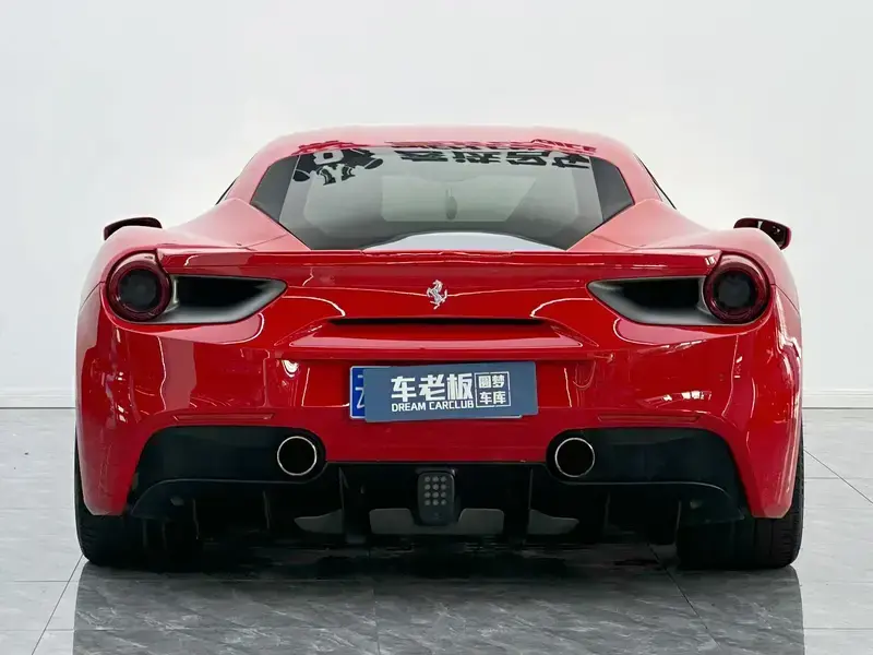 2015 Ferrari 488 с пробегом 36 000 км