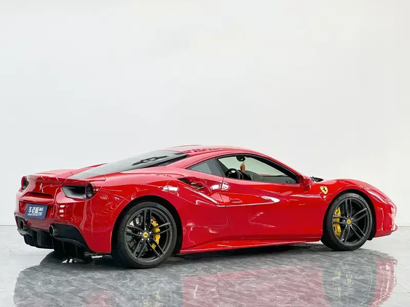 2015 Ferrari 488 с пробегом 36 000 км