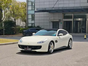 Ferrari GTC4Lusso