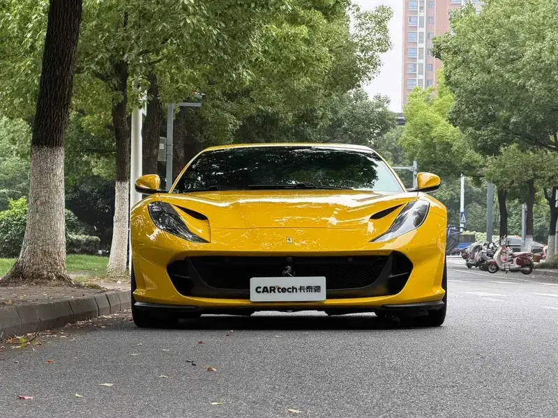 2017 Ferrari 812 с пробегом 33 000 км