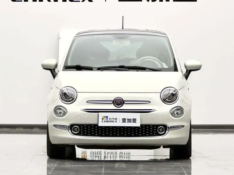 2023 Fiat 500 с пробегом 1 700 км