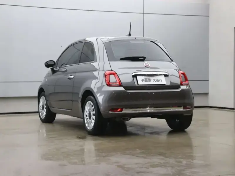 2023 Fiat 500 с пробегом 14 000 км