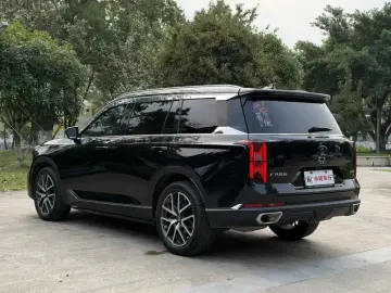 2022 GAC Trumpchi GS8 с пробегом 32 000 км