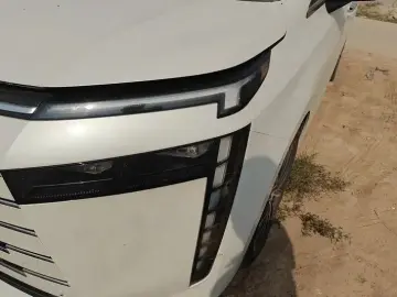 2024 GAC Trumpchi E8 с пробегом 28 000 км
