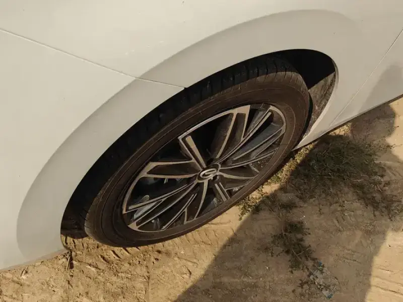 2024 GAC Trumpchi E8 с пробегом 28 000 км
