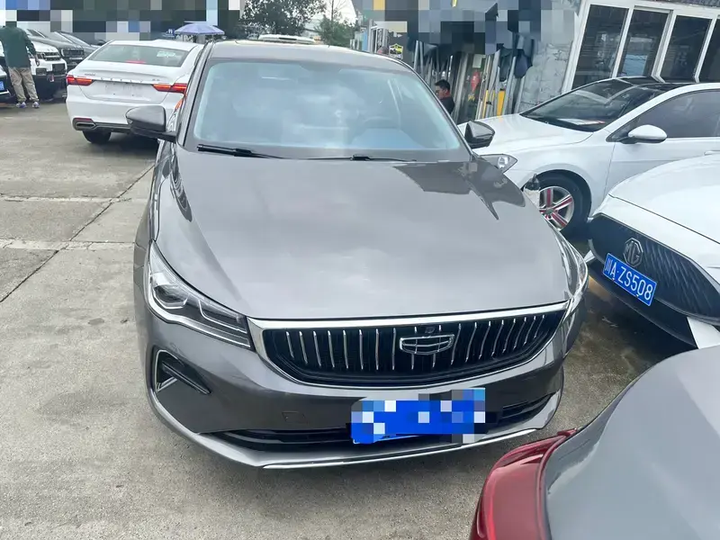 2022 Geely Emgrand с пробегом 36 000 км