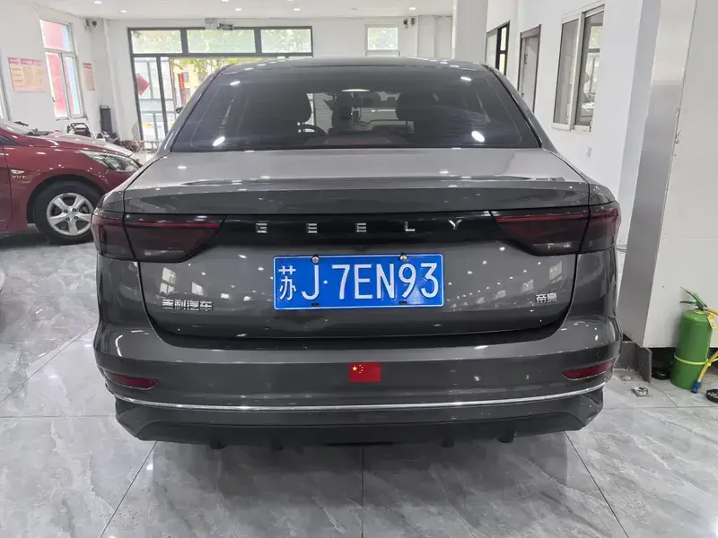 2023 Geely Emgrand с пробегом 57 000 км