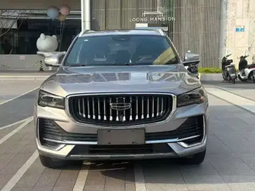 2021 Geely Monjaro с пробегом 30 000 км