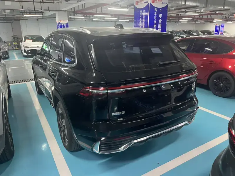 2021 Geely Monjaro с пробегом 40 000 км