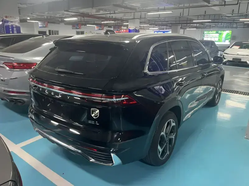 2021 Geely Monjaro с пробегом 40 000 км