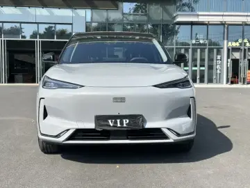 2024 Geely Galaxy E5 с пробегом 26 000 км