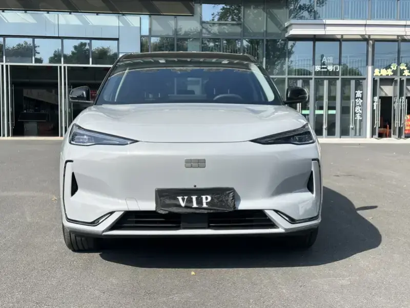 2024 Geely Galaxy E5 с пробегом 26 000 км