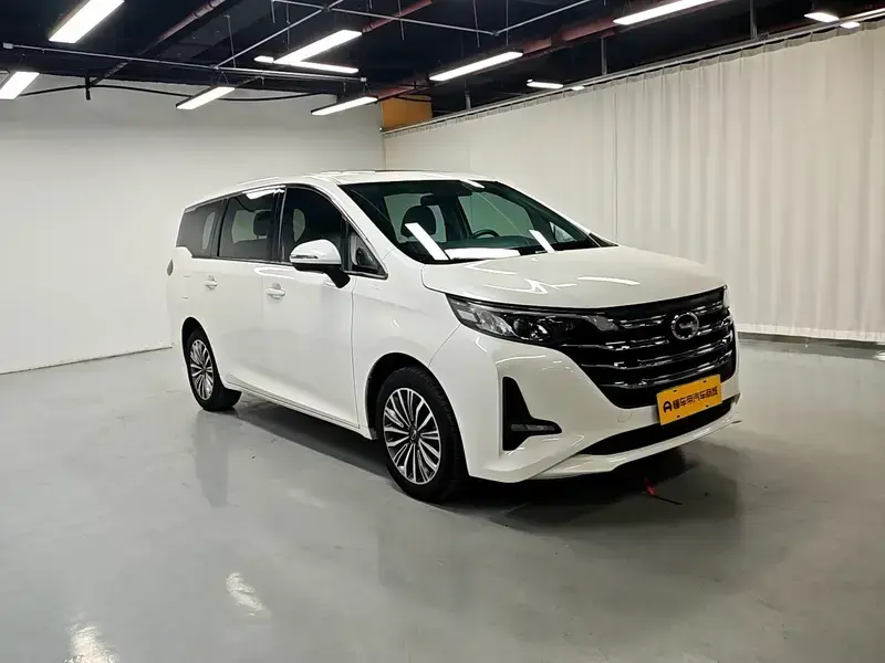 2021 GAC Trumpchi M6 с пробегом 43 300 км