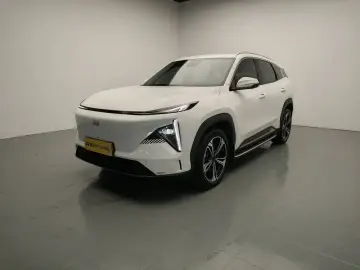 2023 Geely Galaxy L7 с пробегом 34 000 км
