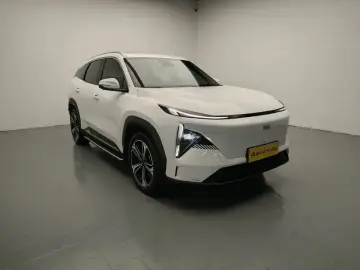 2023 Geely Galaxy L7 с пробегом 34 000 км