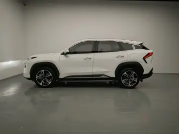 2023 Geely Galaxy L7 с пробегом 34 000 км
