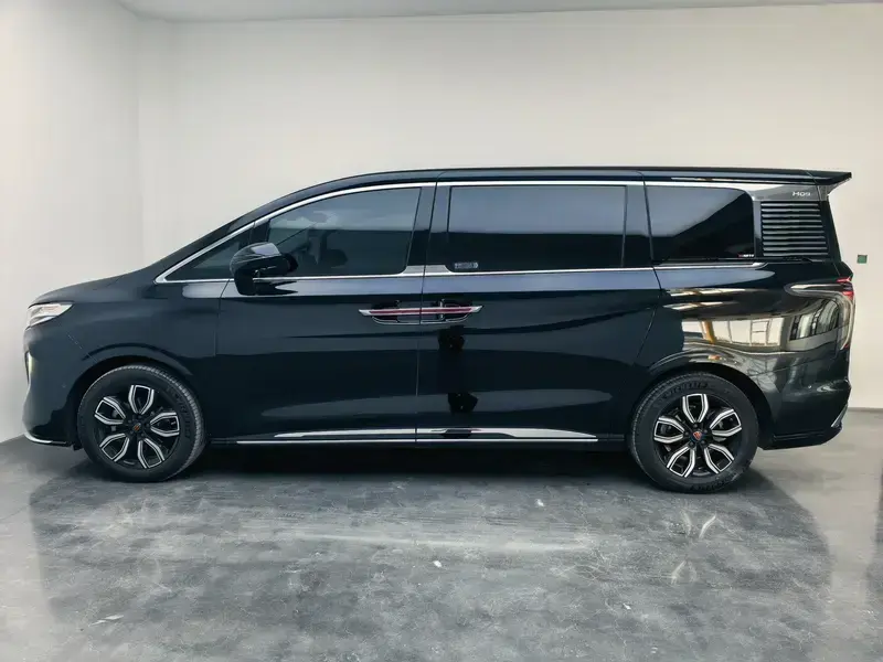 2022 Hongqi HQ9 с пробегом 100 800 км