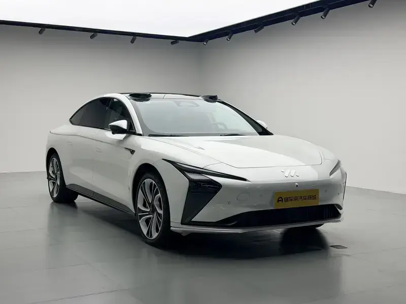 2022 IM Motors (Zhiji) L7 с пробегом 68 100 км