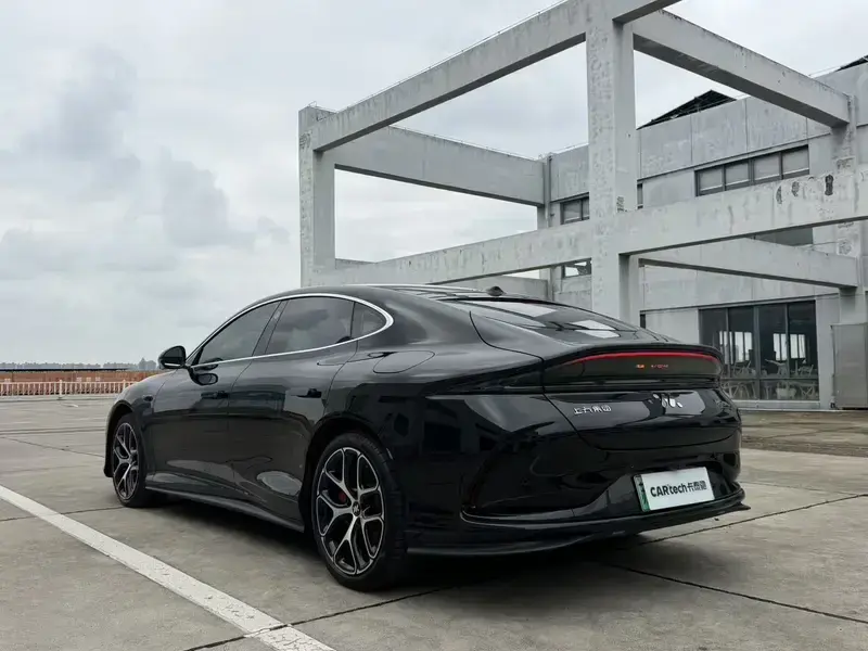 2025 IM Motors (Zhiji) L6 с пробегом 26 000 км