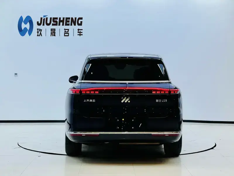 2026 IM Motors (Zhiji) LS9 с пробегом 13 500 км