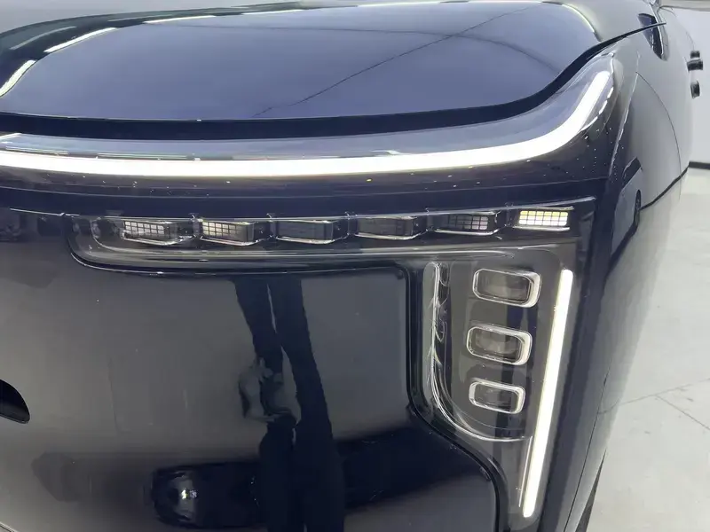 2026 IM Motors (Zhiji) LS9 с пробегом 13 500 км
