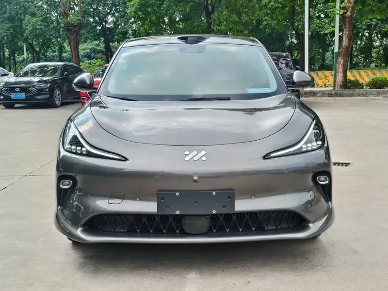 2025 IM Motors (Zhiji) LS6 с пробегом 81 000 км