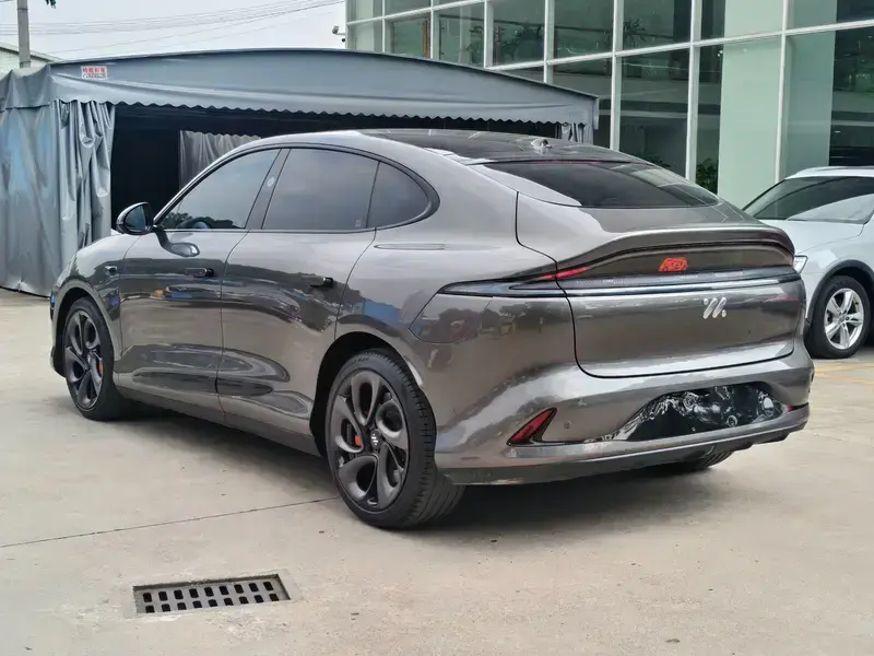 2025 IM Motors (Zhiji) LS6 с пробегом 81 000 км