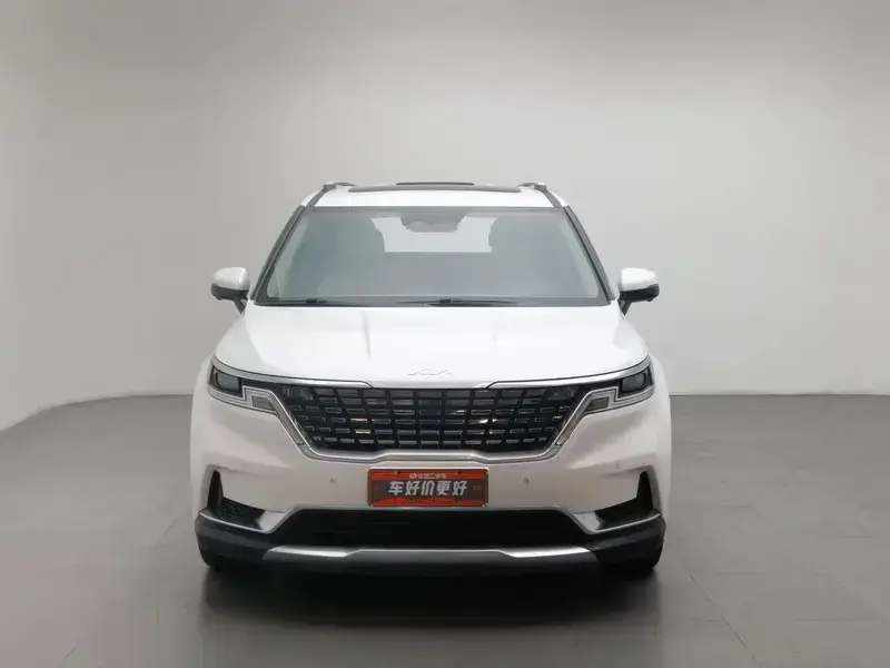 2021 Kia Carnival с пробегом 102 800 км