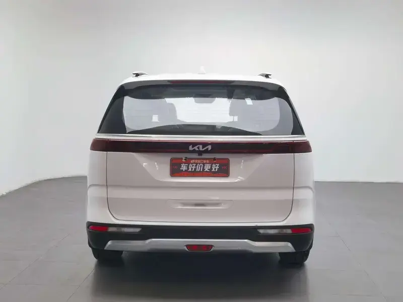 2021 Kia Carnival с пробегом 102 800 км