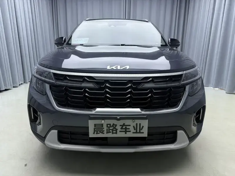 2023 Kia Seltos с пробегом 18 400 км