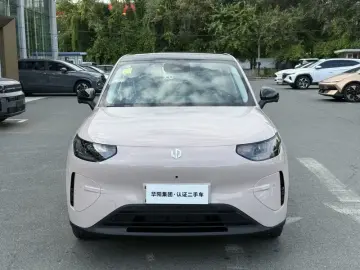 2026 Leapmotor A10 с пробегом 100 км