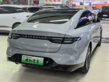 2024 Leapmotor C01 с пробегом 9 100 км