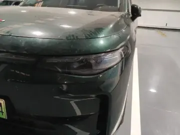 2024 Leapmotor C16 с пробегом 37 000 км