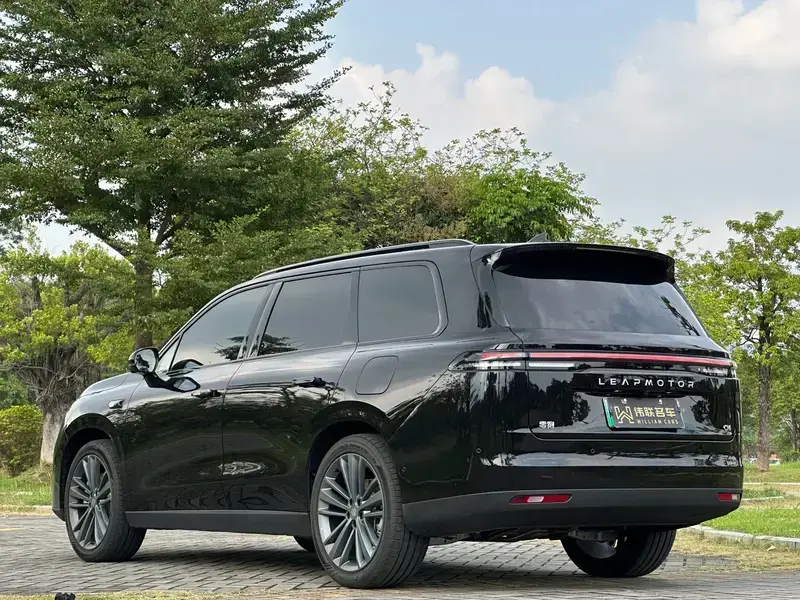 2026 Leapmotor C16 с пробегом 2 000 км