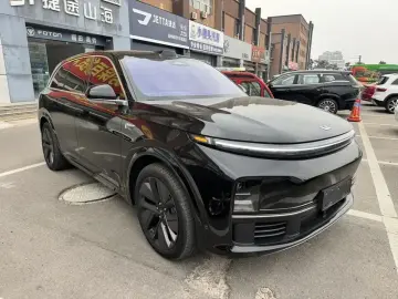 2024 Li Auto (Lixiang) L7 с пробегом 43 000 км