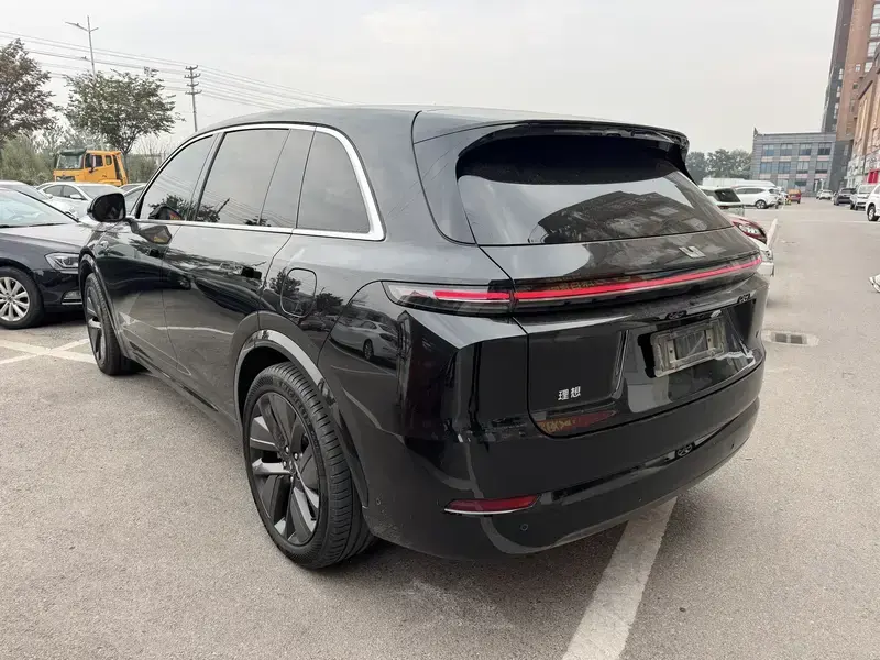 2024 Li Auto (Lixiang) L7 с пробегом 43 000 км