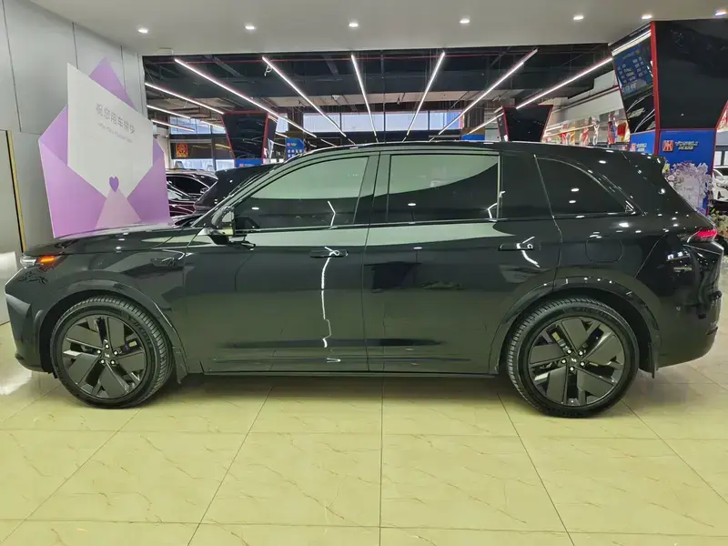 2024 Li Auto (Lixiang) L7 с пробегом 48 000 км