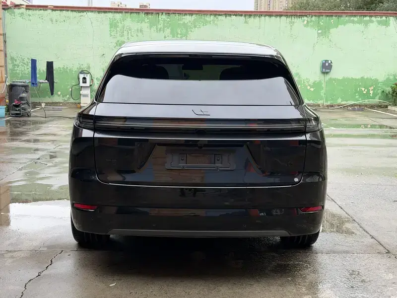2024 Li Auto (Lixiang) L7 с пробегом 18 000 км