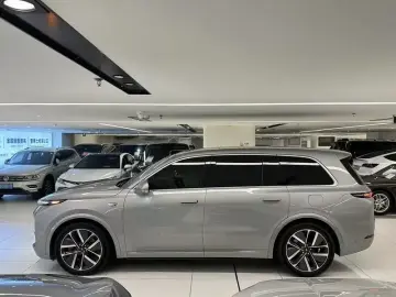 2024 Li Auto (Lixiang) L9 с пробегом 34 200 км