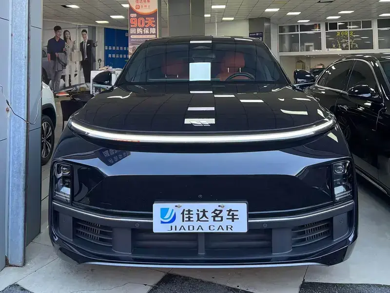 2024 Li Auto (Lixiang) L8 с пробегом 38 900 км