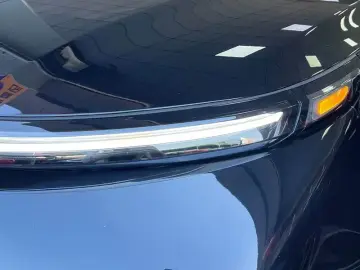 2024 Li Auto (Lixiang) L8 с пробегом 38 900 км