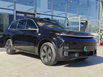 2024 Li Auto (Lixiang) L8 с пробегом 58 000 км