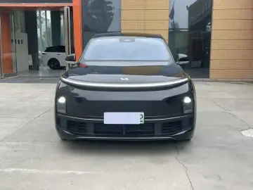 2024 Li Auto (Lixiang) L8 с пробегом 100 000 км